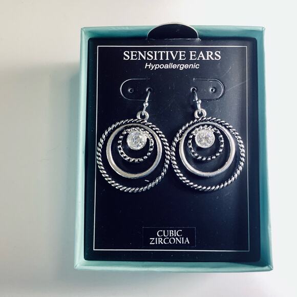 Neoglory Sensitive Drop Earrings - Picture 1 of 4